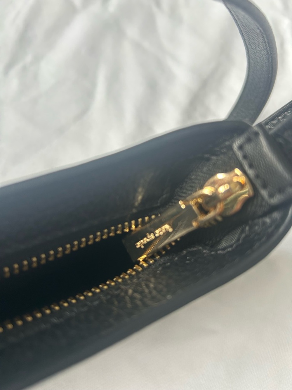 NWOT - Kate Spade Black Pebbled Leather Shoulder Bag - Picture 6 of 7